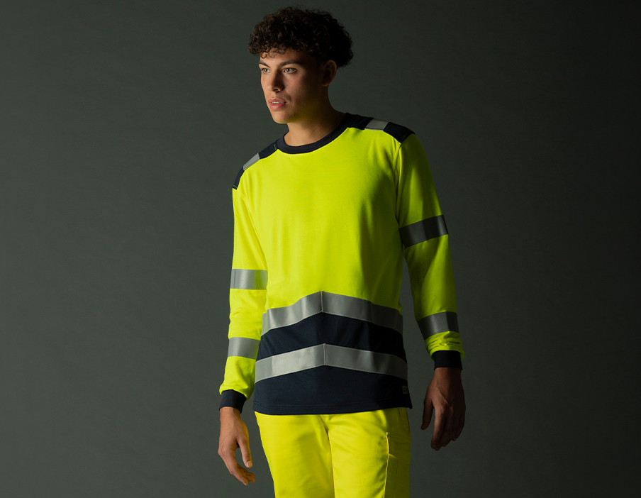 High visibility workwear